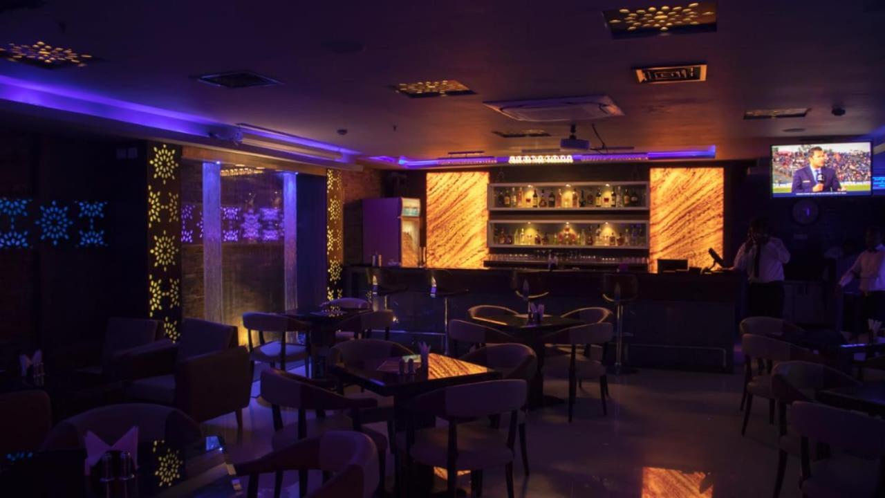 Hotel Srr Grand Ченнаї Екстер'єр фото