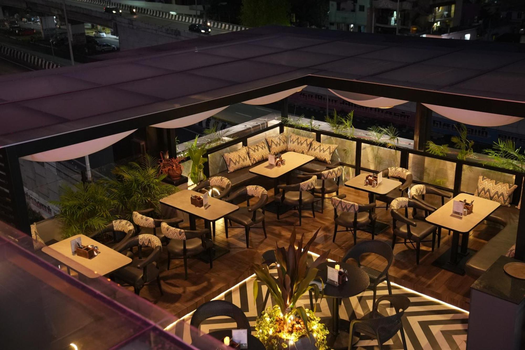 Hotel Srr Grand Ченнаї Екстер'єр фото